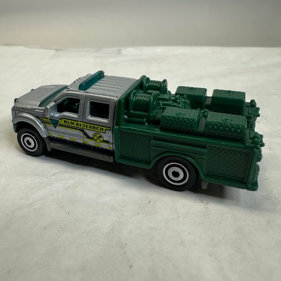 Matchbox Ford F 350 Super Duty Truck BLM Research Silver Green Diecast Toy 2010 - Picture 5 of 8